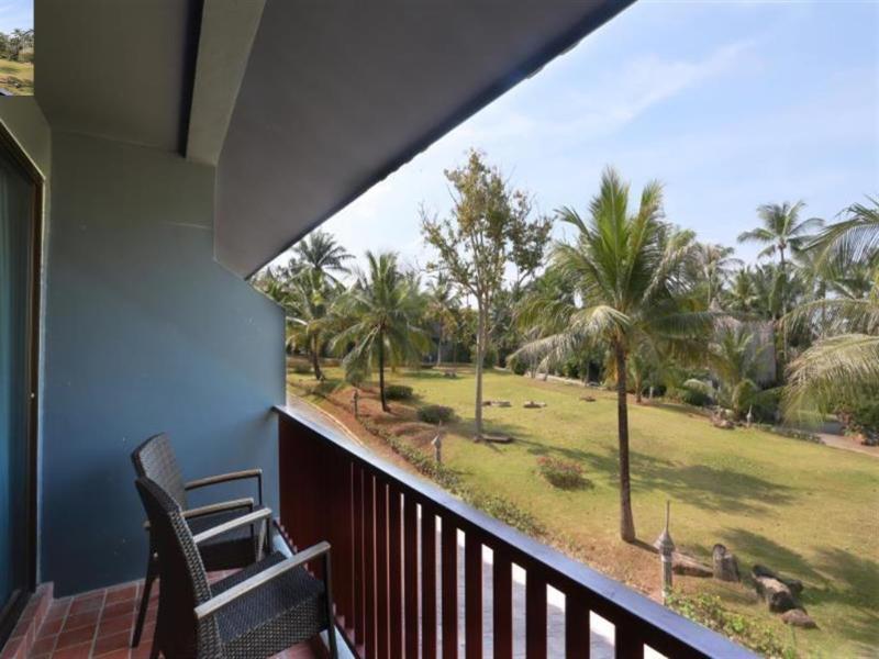Beyond Krabi Hotell Klong Muang Beach Exteriör bild