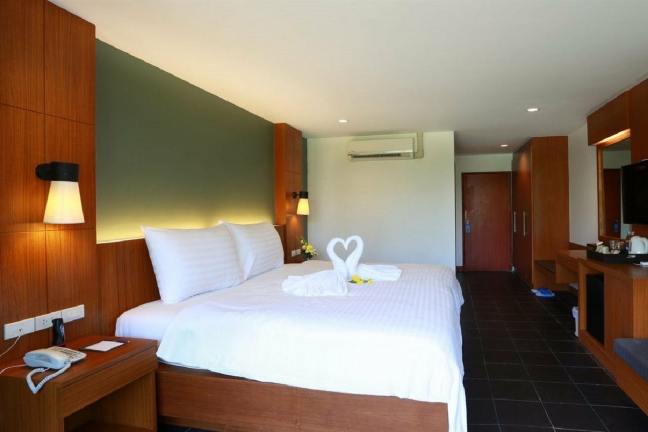 Beyond Krabi Hotell Klong Muang Beach Exteriör bild